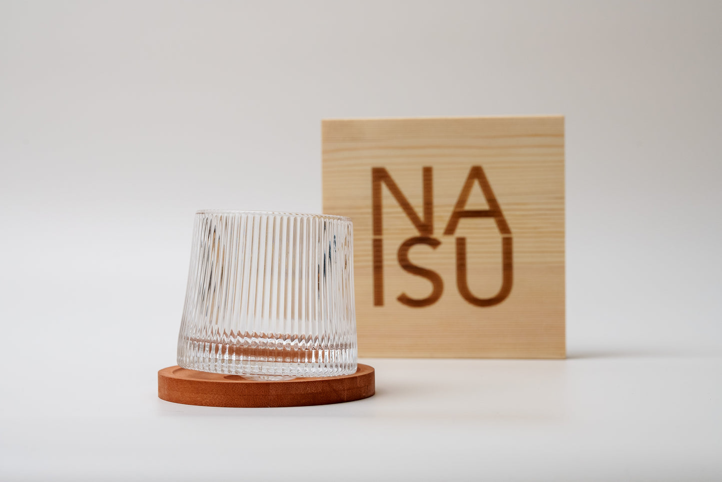 NAISU Spinner Glass